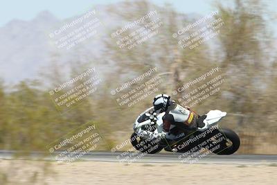 media/Apr-20-2025-CVMA (Sun) [[39090e8767]]/Race 9-Formula LW Twins Shootout/